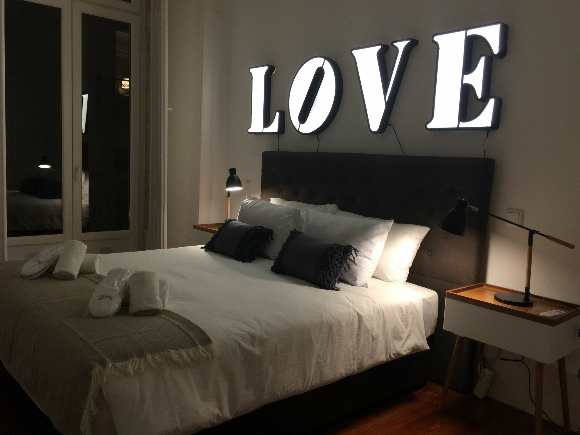 Sweet Inn Apartment - Chiado Luxury Lisboa Eksteriør billede